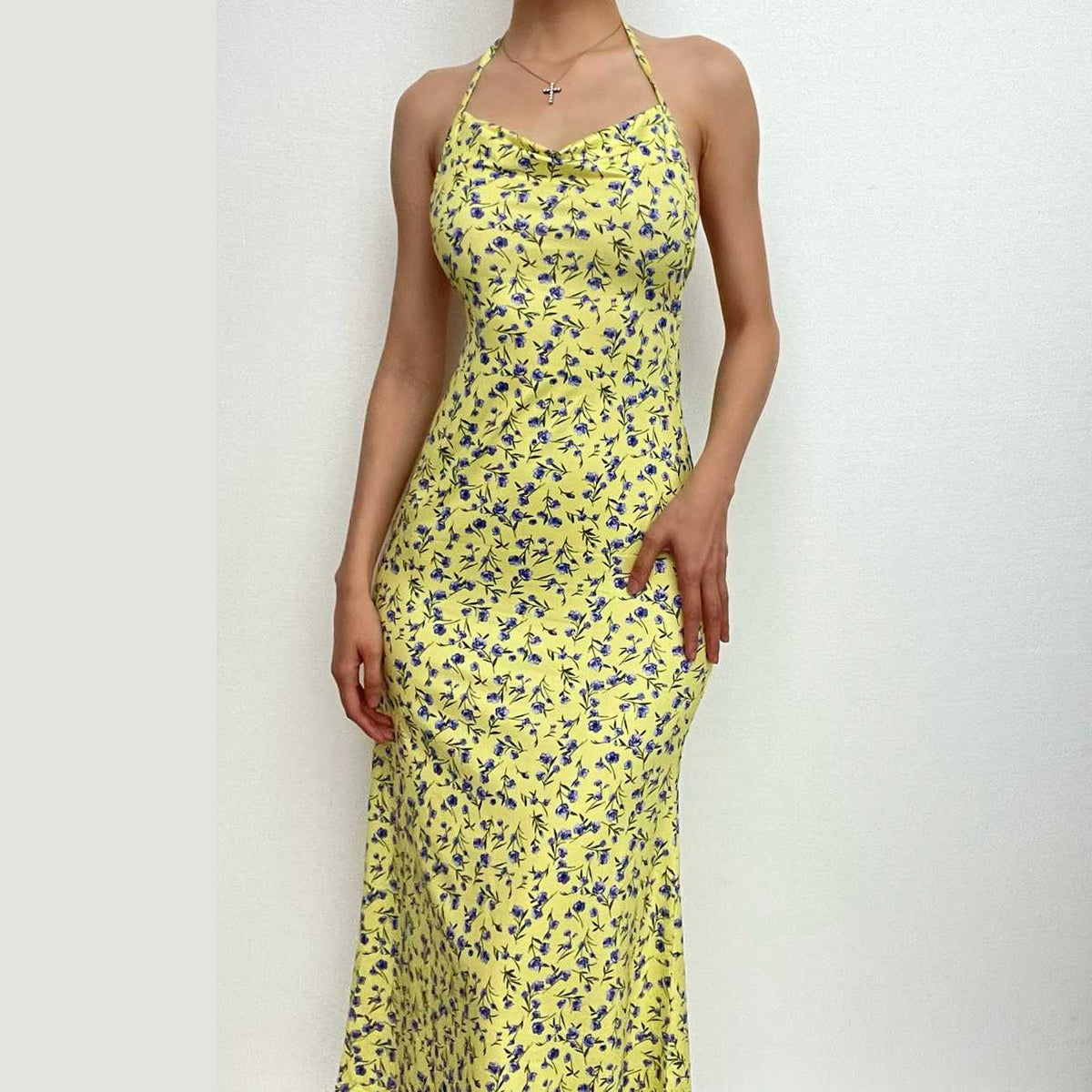 Flower pattern halter cowl neck slit self tie backless midi dress