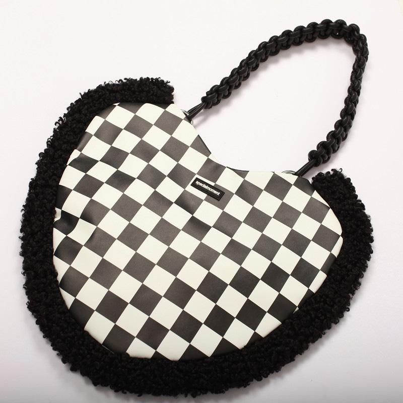 Heart fluffy contrast plaid shoulder handbag